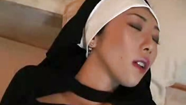 أفلام عالية الجودة :  زوجة يترك لها افلام سكس محارم مترجم الجوارب في حين استمناء مقاطع فيديو مجانية 